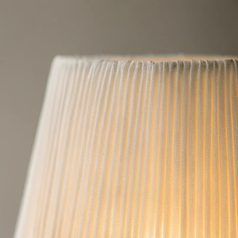 Shade: Pleated silk-look fabric